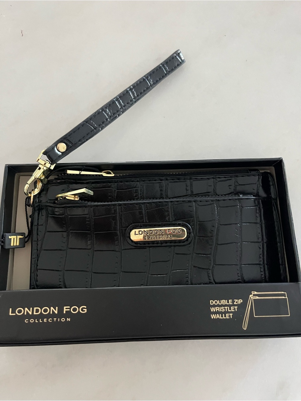 London Fog wristlet